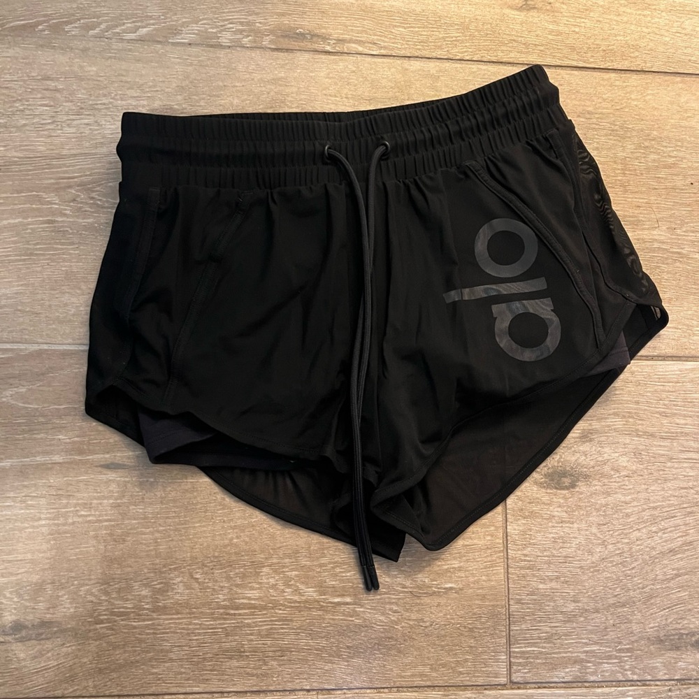 Alo yoga ambience shorts xxs